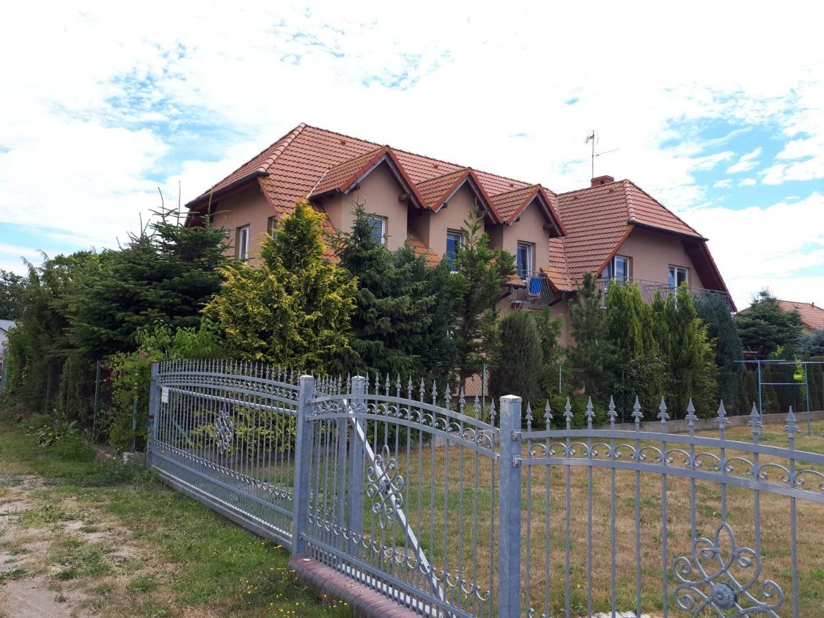 Magnolia Agroturystyka Apartman Wrzosowo  Kültér fotó
